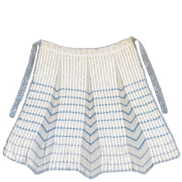 Vintage Hand-Crocheted Crochet Half Apron Blue & White Chevron Pattern - Picture 2 of 11